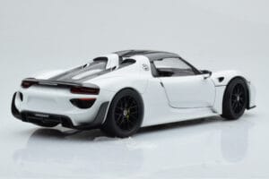 Porsche 918 Spyder Weissach Package Bianco Con Cerchi Neri Minichamps 1:18 113062443 Pressofusione — immagine 3 di 9