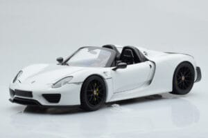 Porsche 918 Spyder Weissach Package Bianco Con Cerchi Neri Minichamps 1:18 113062443
