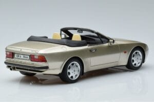 Porsche 944 S2 Cabriolet GT Spirit 1:18 GT002CS Resina — immagine 2 di 6