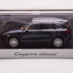 Porsche Cayenne 9PA Diesel Blu Scuro Minichamps 1:43 - image 4 of 4