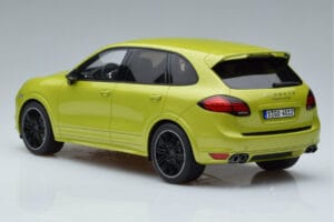 Porsche Cayenne GTS 92A Peridot Verde GT Spirit 1:18 GT020A Resina — immagine 5 di 6