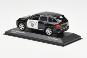 Porsche Cayenne 9PA Highway Patrol Minichamps 1:43 400066291 Pressofusione — immagine 3 di 4