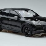 Porsche Cayenne E3 S Coupe Minichamps 1:18 187673 Pressofusione - image 4 of 6