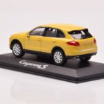 Porsche Cayenne 92A Giallo Sabbia Minichamps 1:43 - image 3 of 4