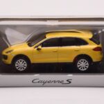 Porsche Cayenne 92A Giallo Sabbia Minichamps 1:43 - image 4 of 4