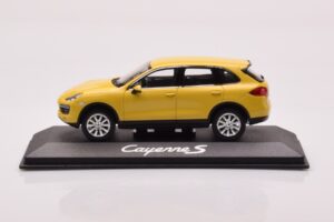 Porsche Cayenne 92A Giallo Sabbia Minichamps 1:43