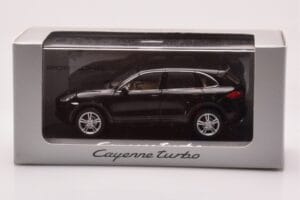 Porsche Cayenne 92A Turbo Nero Minichamps 1:43 WAP0200050B Pressofusione — immagine 4 di 4