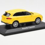 Porsche Cayenne 92A Giallo MaxiChamps 1:43 940063201 - image 2 of 4