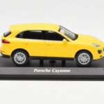 Porsche Cayenne 92A Giallo MaxiChamps 1:43 940063201