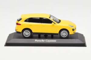 Porsche Cayenne 92A Giallo MaxiChamps 1:43