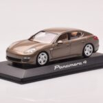 Porsche Panamera 970 4 Beige Metallizzato Minichamps 1:43 - image 2 of 4