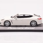 Porsche Panamera 970 Diesel Carrara Bianco Minichamps 1:43