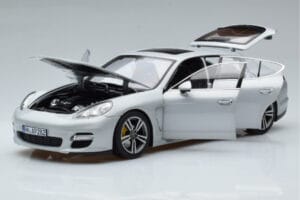Porsche Panamera 970 Turbo Argento Norev 1:18 187609 Pressofusione — immagine 2 di 7
