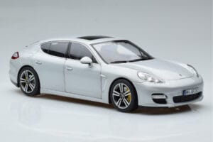 Porsche Panamera 970 Turbo Argento Norev 1:18 187609 Pressofusione — immagine 5 di 7