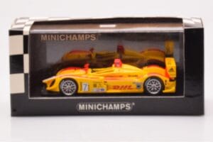 Porsche RS Spyder LMP2 #7 R. Dumas / T. Bernhard / E. Collard Sebring 12 Hours Winners 2008 Minichamps 1:43 400086807 Pressof — immagine 4 di 4