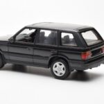 Range Rover P38 4.6 HSE Nero Metallizzato AUTOart 1:18 - image 5 of 9