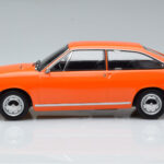 Renault 15 TL Arancione Norev 1:18 - image 3 of 6