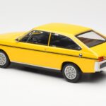 Renault 15 TL Giallo Nero Norev 1:18 185351 - image 5 of 6