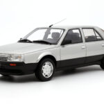 Renault 25 Phase 1 V6 Injection Argento Otto 1:18 OT1070 Resina