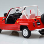 Renault 4L JP4 Rosso Otto 1:18 - image 5 of 6