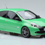 Renault Clio 3 RS Verde Otto 1:18 - image 4 of 6