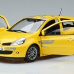 Renault Clio RS Mk3 F1 Team Norev 1:18 185236 Pressofusione - image 2 of 7