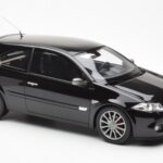 Renault Megane 2 RS Phase 2 Nero Otto 1:18 OT1054 - image 4 of 6