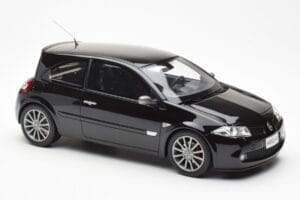 Renault Megane 2 RS Phase 2 Nero Otto 1:18 OT1054 Resina — immagine 4 di 6