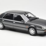 Renault 25 V6 Injection Phase 1 Grigio Otto 1:18 OT642 - image 4 of 6