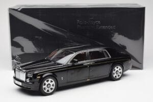 Rolls-Royce Phantom VII EWB Diamond Nero Kyosho 1:18 08841DBK2 Pressofusione — immagine 8 di 8