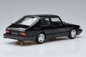 Saab 900 Turbo Mk1 Nero Otto 1:18 OT678 Resina — immagine 2 di 6