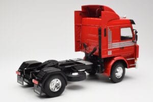 Scania 143M 470 Topline Rosso MCG 1:18 MCG18142 Pressofusione — immagine 3 di 8