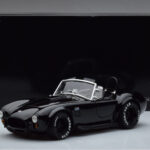 Shelby Cobra 427 S/C Nero Kyosho 1:18 - image 9 of 9