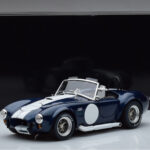 Shelby Cobra 427 S/C Blu Scuro Kyosho 1:18 - image 9 of 9