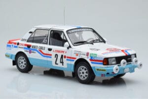 Skoda 130 L Night Version #24 J. Augland Rally Monte Carlo 1987 IXO 1:18 18RMC156 Pressofusione — immagine 4 di 6