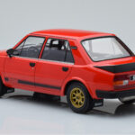 Skoda 130 LR Rosso IXO 1:18 - image 5 of 6