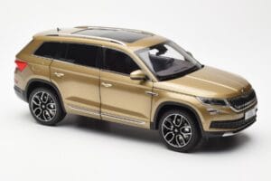 Skoda Kodiaq Oro FAW 1:18 ZSX000001GOL Pressofusione — immagine 6 di 8