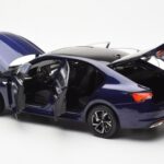 Skoda Octavia Pro Blu FAW 1:18 ZMR000006BLA - image 5 of 8