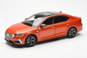 Skoda Octavia Pro Arancione FAW 1:18 ZMR000006ORA