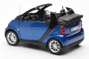 Smart Fortwo 451 Cabrio Blu & Nero Minichamps 1:18 150036330 Pressofusione — immagine 7 di 8