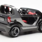 Smart Fortwo Crossblade Cabriolet Argento Nero Kyosho 1:18 - image 2 of 6