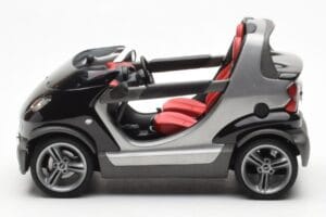 Smart Fortwo Crossblade Cabriolet Argento Nero Kyosho 1:18 13440 Pressofusione — immagine 3 di 6