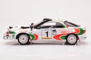 Toyota Celica Turbo 4WD ST185 #1 J. Kankkunen / J. Piironen Safari Rally 1993 IXO 1:18 18RMC150A Pressofusione — immagine 3 di 6