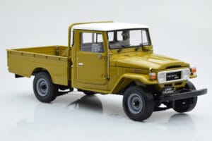 Toyota Land Cruiser 40 4x4 Pickup Oliva Kyosho 1:18 08958K Pressofusione — immagine 6 di 8