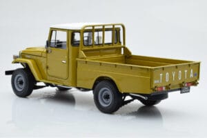 Toyota Land Cruiser 40 4x4 Pickup Oliva Kyosho 1:18 08958K Pressofusione — immagine 7 di 8