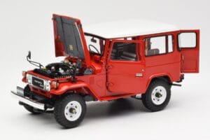 Toyota Land Cruiser FJ40 Van Rosso Kyosho 1:18 08971R Pressofusione — immagine 2 di 8