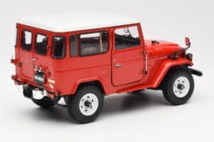 Toyota Land Cruiser FJ40 Van Rosso Kyosho 1:18 08971R Pressofusione — immagine 3 di 8