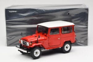 Toyota Land Cruiser FJ40 Van Rosso Kyosho 1:18 08971R Pressofusione — immagine 8 di 8