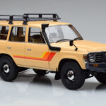 Toyota Land Cruiser 60 Beige Con Parti Opzionali Kyosho 1:18 - image 5 of 12