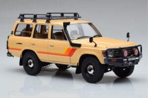 Toyota Land Cruiser 60 Beige Con Parti Opzionali Kyosho 1:18 08956XBE Pressofusione — immagine 5 di 12
